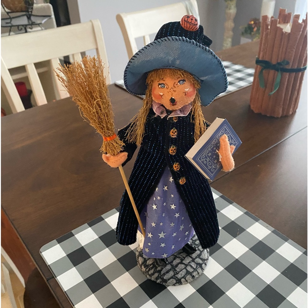 Annalee 10’ Bewilda the witch NWT